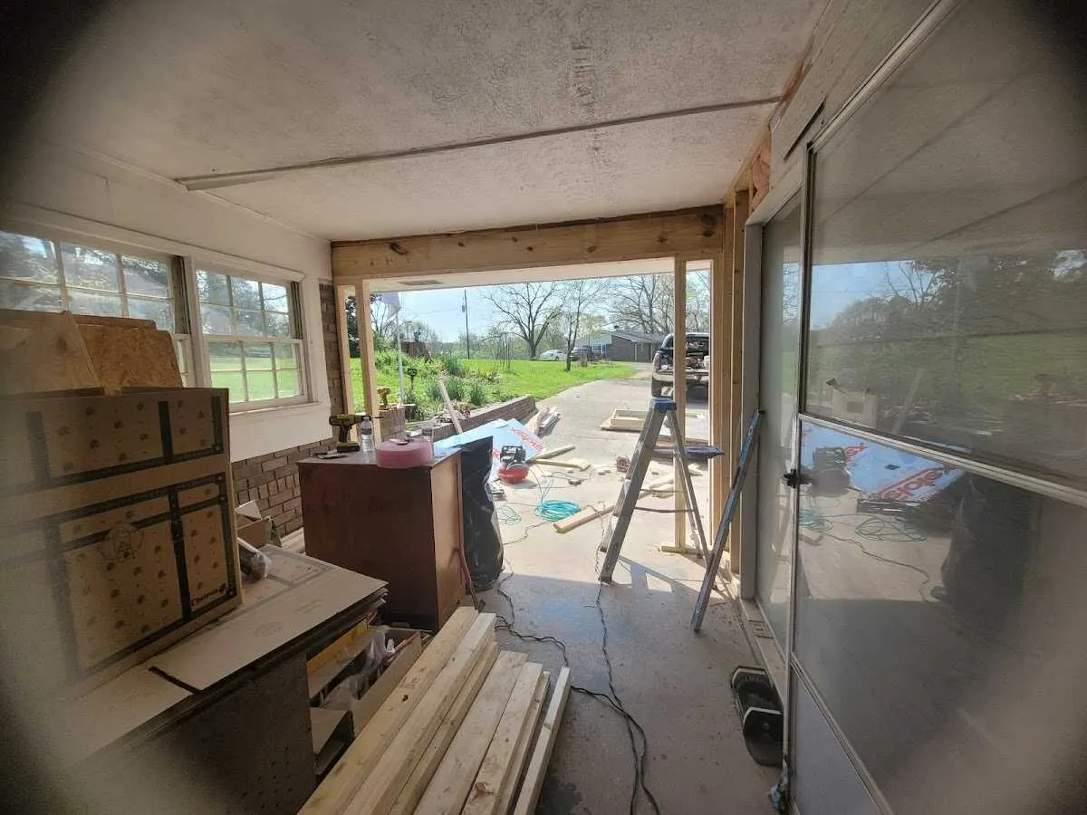 Air movers and dehumidifier for Drying & Dehumidification in Conway